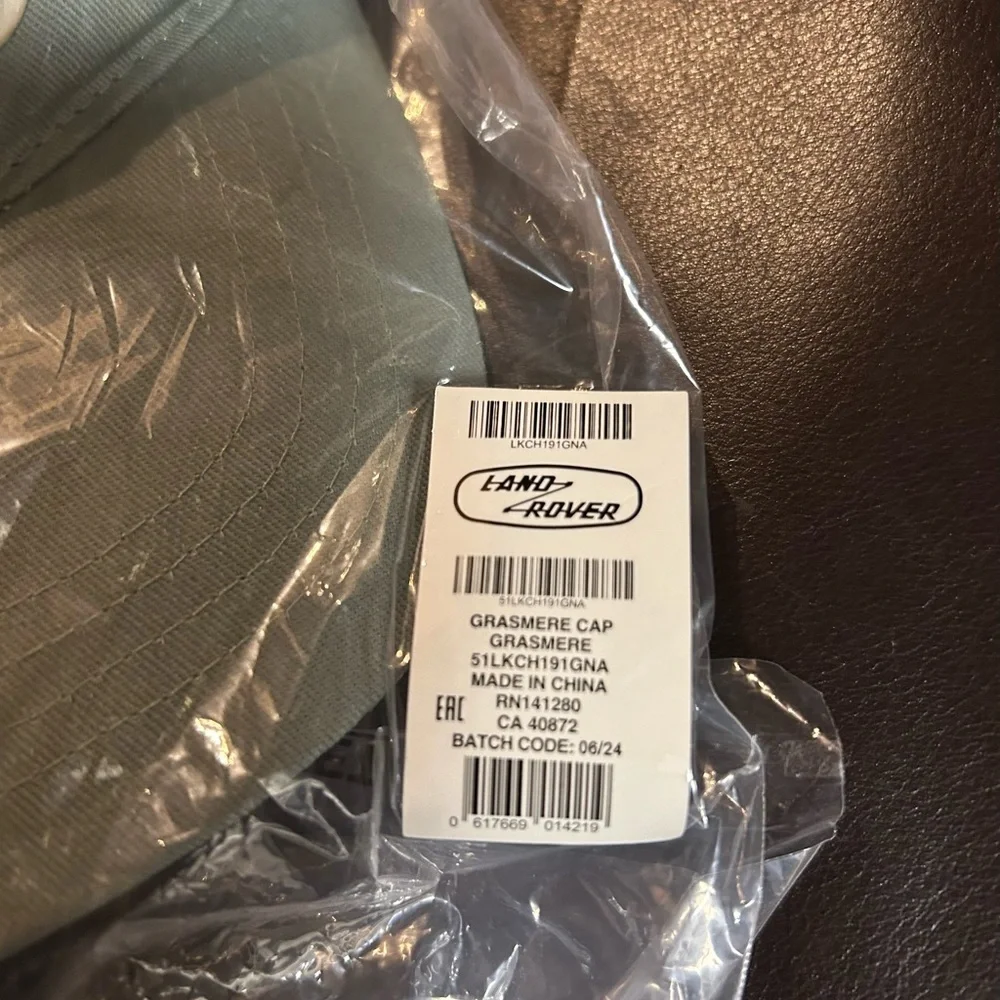 NEW Land Rover Green Baseball Cap with Logo - Picture 3 of 4
